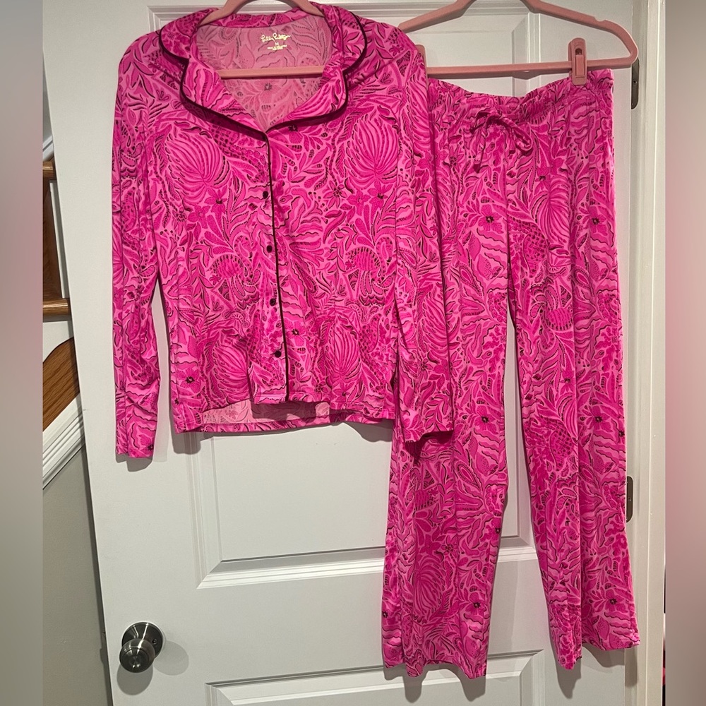 Lilly Pulitzer Breast Cancer Pajamas medium